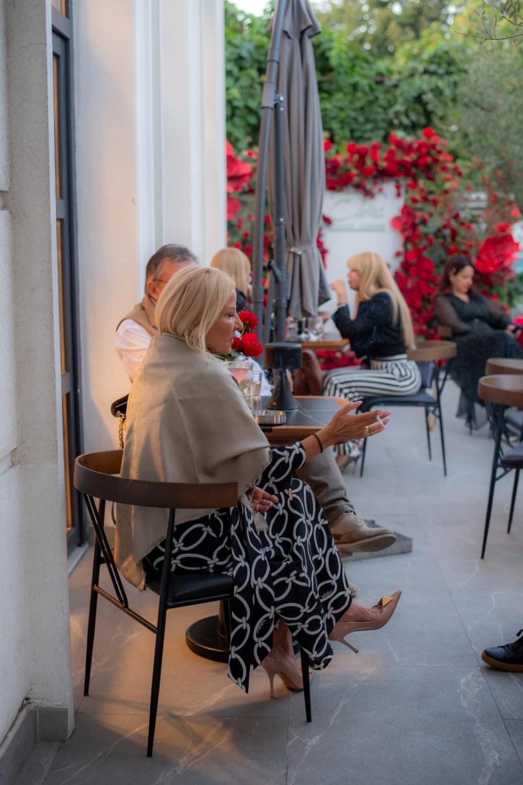 Cosmopolita Boutique Hotel Timişoara Buitenkant foto